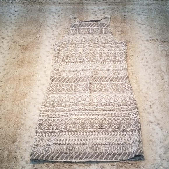 Hollister Dresses & Skirts - Hollister Gray and White Lined Sheath Dress Size S